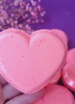 Бомбочка для ванн. бомбочка сердце . бомбочка для ванн большое сердце . аромат персик