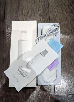 Ультразвуковой скрабер для чистки лица j8320iw23. новый. белый. распродажа!