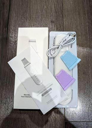 Ультразвуковой скрабер для чистки лица j8320iw24. новый. белый. распродажа!