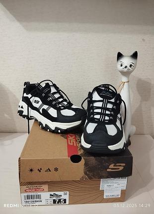 Кроссовки скетчерс