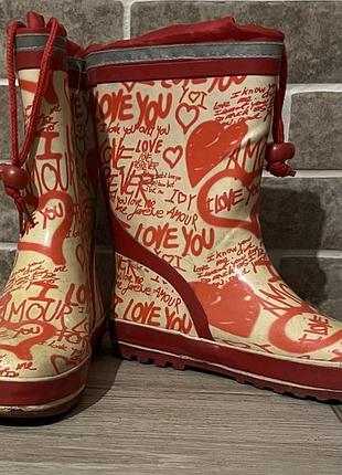 Сапоги для дождя резиновые