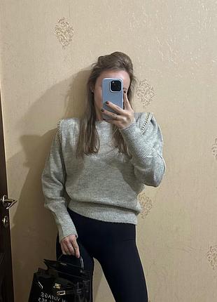 Шерстяной свитер