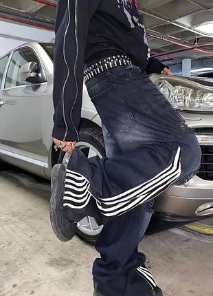 Мужские повседневные джинсы свободного кроя, шик в стиле уличного дизайна. черные мужские джинсы в street style