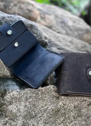 Кошелек из натуральной кожи с отделениями для карточек и монет с гравировкой/отличный подарок для мужчин и жен черный