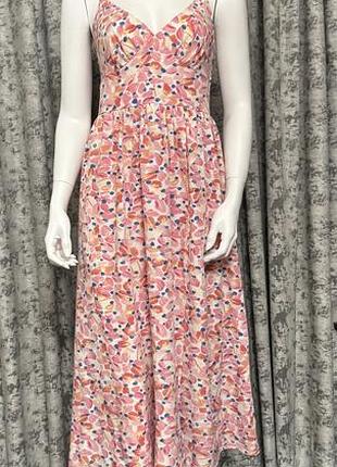 Сукня жіноча