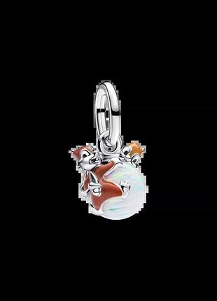 Серебряный шарм pandora «чип и дейл» на шаре серебряная бусина пандора chip and dale на шаре 793532c01