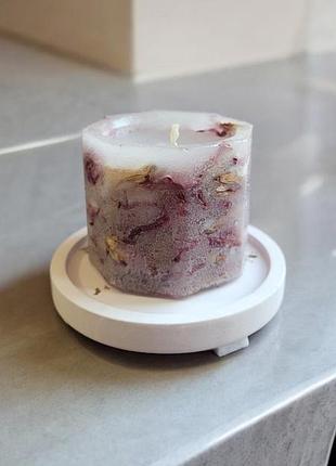 Весенний аромат тюльпанов - свеча 5*5,5 см с лепестками тюльпана, 15 часов горение, с ароматом мандарин