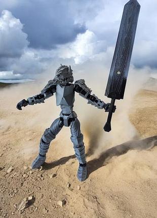 Детская игрушка робот подвижная фигурка berserk 13