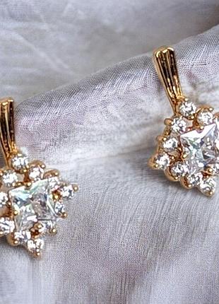 Сережки класичні з камінцем фіанітом xuping, медичне золото ксюпінг ромби з камінцями