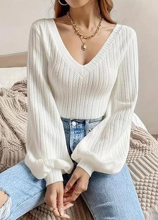 Белый тоненький свитер
