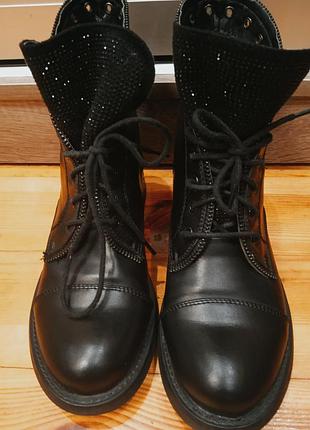 Ботинки размер 35