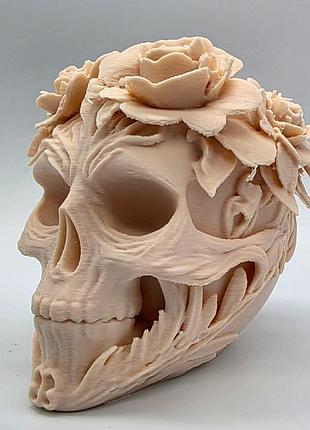 Череп украшенный розами "сахарная роза"