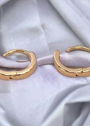 Маленькие сережки- кольца с украшением xuping, детские сережки медицинское золото ксюпинг 1*1 см гладкі кільця