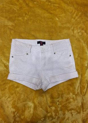 Теплые белые пушистые шорты плотные берлые шорты