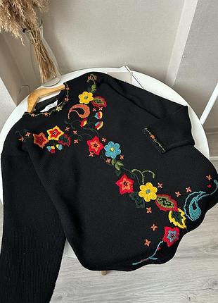Чорний светр вовна шерсть вінтаж з вишивкою квіти орнамент