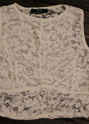 Белый кружевной топ