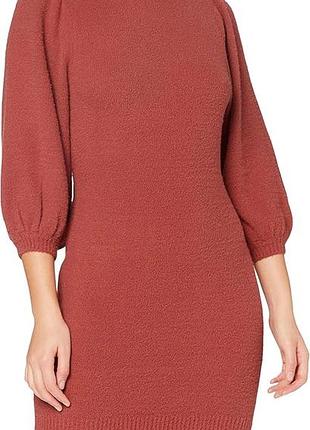 Платье свитер с рукавами фонариками.