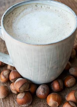 Соєва ароматична свічка в сірому кашпо у формі черепа hazelnut coffee