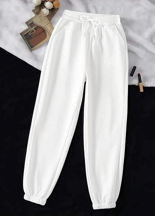 Жіночі нові білі джогери на флісовій підкладці - повсякденні штани на кулісці, еластичні манжети та кишені