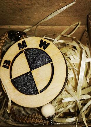 Ароматизатор в деревянной машине с логотипом bmw (бмв)