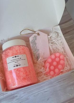 Подарочный набор "цитрусовая нежность" для релакса и ухода (морская соль, массажное мыло, аромасаше)