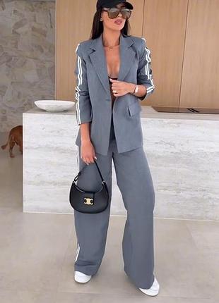 Трендовый костюм тиар пиджак брюки палаццо с лампасами супер качество