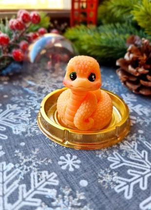 Змійка. мило змійка. мило змійка "мия "символ року 2025.