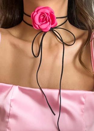 Чокер ожерелье малиновый цветок цветком кружевная роза на нитке шнурке шнурок у2к y2k uv400 в стиле 90 2000