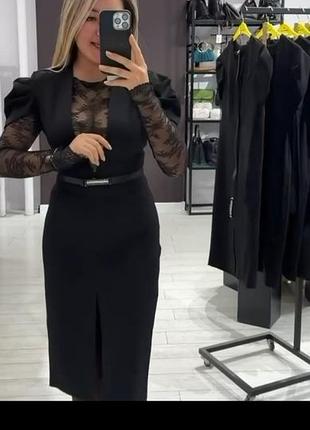 Красивое женское платье платья из дорогой костюмной ткани с вставками рукавами кружева