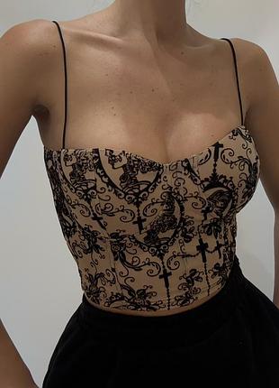 Топ з чашками