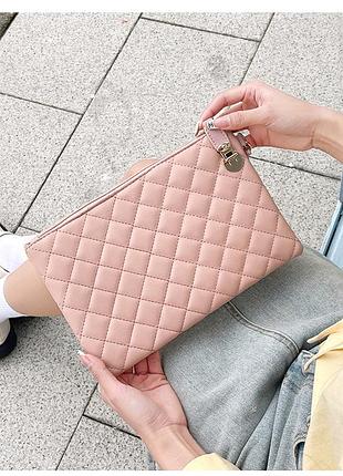 Плоска стьобана жіноча літня сумка клатч чорна