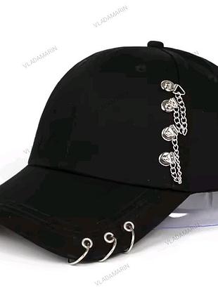 Чёрная бейсболка в готическом стиле, хип-хоп,панк-рок кепка с металлическими кольцами и цепочками