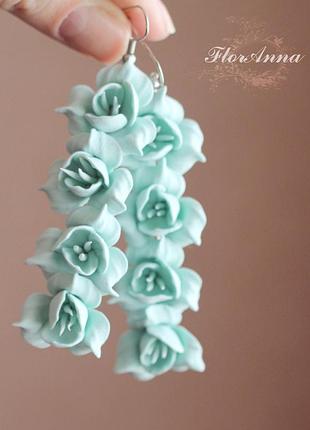 Длинные мятные серьги из полимерной глины "цветочный квартет" (мятный))