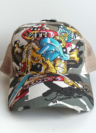 Женская открытая бейсболка кепка тракеп trucker с сеткой летняя на лето со стразами с камнями эд харди