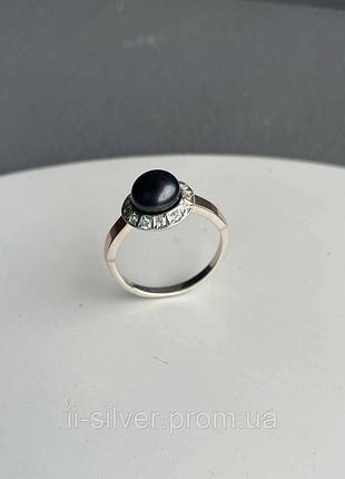 Кольцо серебряное с золотыми пластинами и чёрным жемчугом 19.5