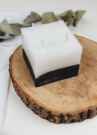 Парафінова свічка в бетоні з ефірними аромамаслами 10х8,5см сitrus & wood