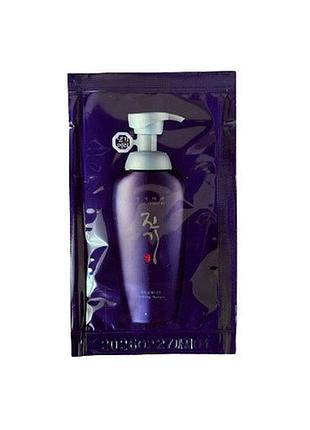 Травяной шампунь от выпадения волос пробник daeng gi meo ri vitalizing shampoo