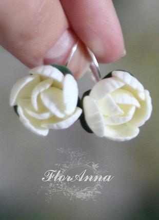Серьги ручной работы "маленькие пиончики айвори"