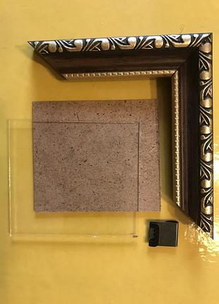 Багетна рамка 7 х 8 см (окно 6 х 7 см ) або ваш розмір.скло,двп,кріплення