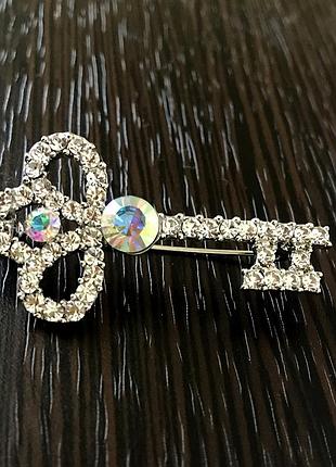 Брошка "ключик"