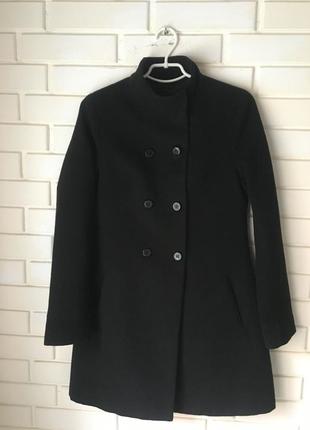 Женское пальто чёрное1 фото