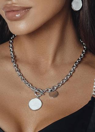 Цепочка под чокер с двойным плетением и двусторонней подвеской серебристый