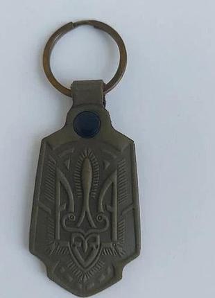 Брелок - «тризуб - геометрия» оливковый (28964)