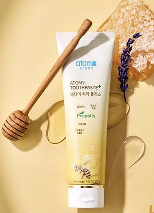 Антибактеріальна і антисептична зубна паста для всієї родини -атоми корея.200мл.