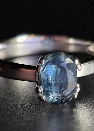 Кольцо серебряное женское с натуральным камнем кианитом