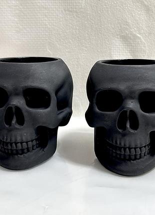 Гипсовое кашпо череп большой черный
