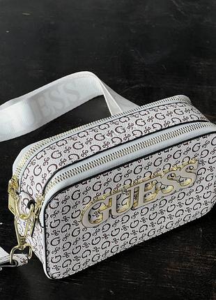 Женская маленькая сумочка из кожи гесс городская кросс боди кожаная guess брендовая сумка для девушки через плече кремовый