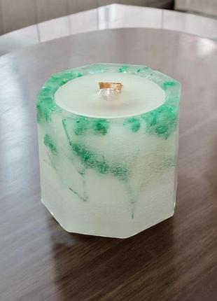 Свічка "лісова свіжість" з зеленою гіпсофілою - 5*5,5 см, 15 годин горіння, з ароматом м'ята