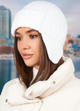 Шапка-вушанка «хелмет» (4784) білий