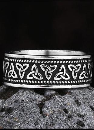 Кольцо трикветр silver black нержавеющая сталь женское мужское